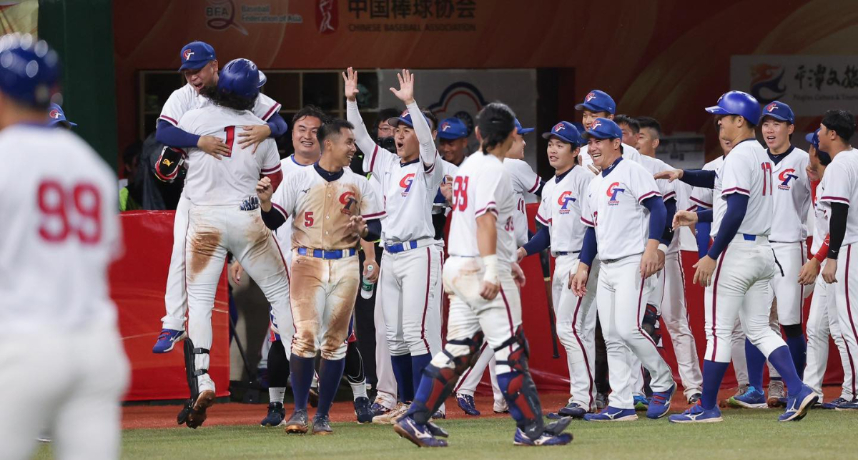 亞錦賽／中華隊再度扣倒對手！面對香港以 11：0 的成績預賽連三場扣倒對手成功晉級